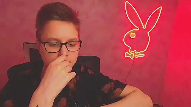 Bella Swannn online show from March 12, 4:02 pm