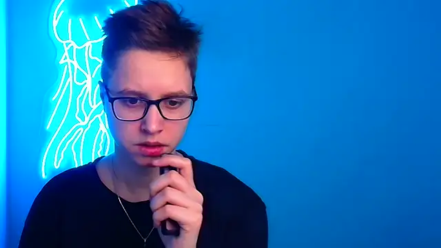 Bella Swannn online show from March 8, 10:13 pm