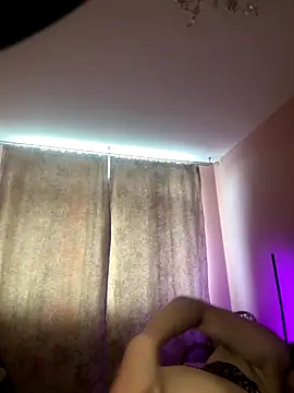 Snapshot of Mary_Kiitty chatting on October 4, 10:17 am Mary Kiitty online show from October 4, 10:17 am