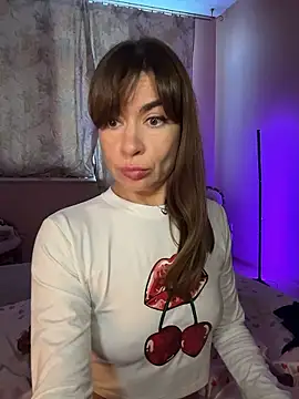 Mary Kiitty online show from January 12, 2:02 pm