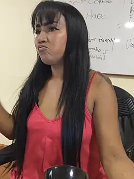 Snapshot of Ariana_Rodriguez chatting on June 20, 3:17 pm Ariana Rodriguez online show from June 20, 3:17 pm