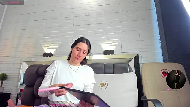 jade heartt online show from October 24, 7:46 pm