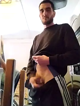 Snapshot of Anthopassif84 chatting on March 16, 3:39 pm Anthopassif84 online show from March 16, 3:39 pm