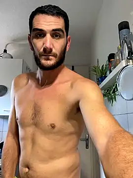 Snapshot of Anthopassif84 chatting on September 24, 1:06 pm Anthopassif84 online show from September 24, 1:06 pm