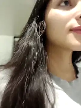 Snapshot of Valen_Person chatting on October 31, 3:30 pm Valen Person online show from October 31, 3:30 pm