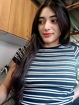 Snapshot of Valen_Person chatting on December 2, 5:14 pm Valen Person online show from December 2, 5:14 pm