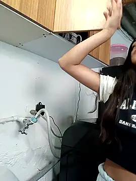 Snapshot of Valen_Person chatting on November 19, 3:12 pm Valen Person online show from November 19, 3:12 pm