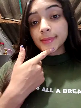 Snapshot of Valen_Person chatting on October 2, 10:24 pm Valen Person online show from October 2, 10:24 pm