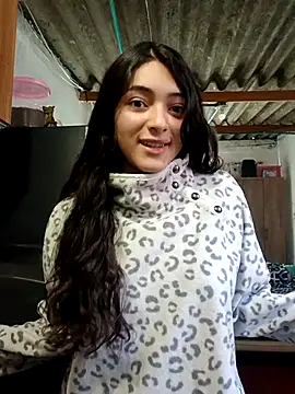 Snapshot of Valen_Person chatting on November 12, 4:22 pm Valen Person online show from November 12, 4:22 pm