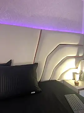 Violeta-Marquez online show from March 22, 11:45 am