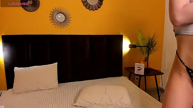 Jessie Curlyy online show from November 16, 1:54 am