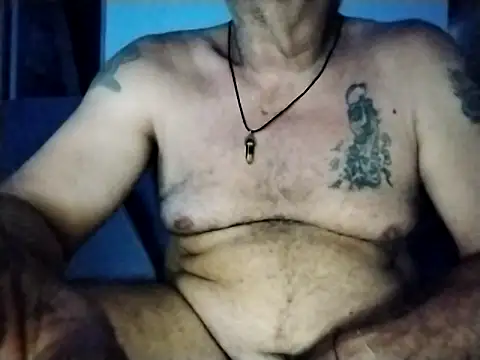 Snapshot of coolbrady17 chatting on March 15, 4:10 pm coolbrady17 online show from March 15, 4:10 pm