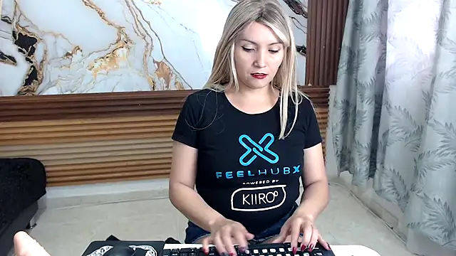 nanis milf online show from October 13, 3:57 pm