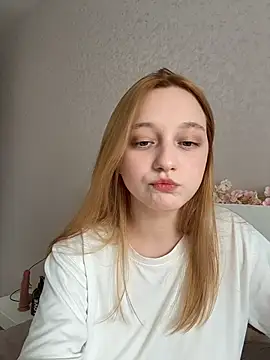 Snapshot of Bonechka chatting on July 21, 9:21 am Bonechka online show from July 21, 9:21 am