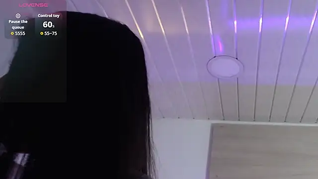 Snapshot of Cristal_Velle chatting on October 22, 12:26 pm Cristal Velle online show from October 22, 12:26 pm