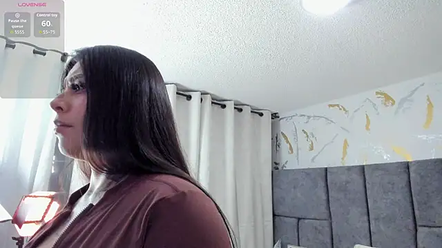 Cristal Velle online show from January 7, 12:43 pm