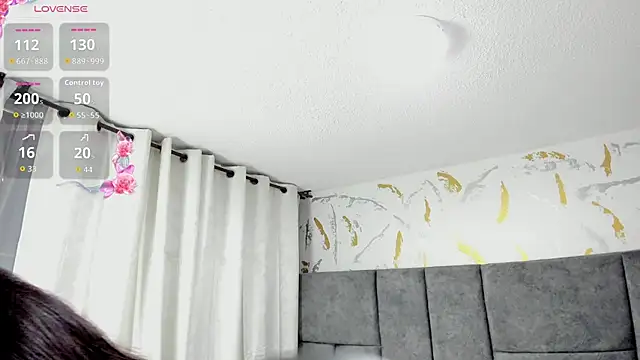 Snapshot of Cristal_Velle chatting on November 21, 12:48 pm Cristal Velle online show from November 21, 12:48 pm