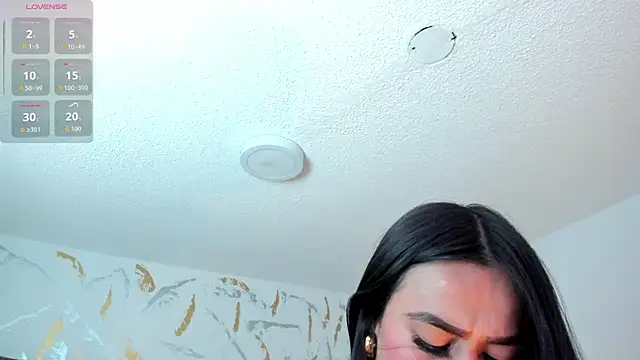 Cristal Velle online show from May 11, 1:01 pm