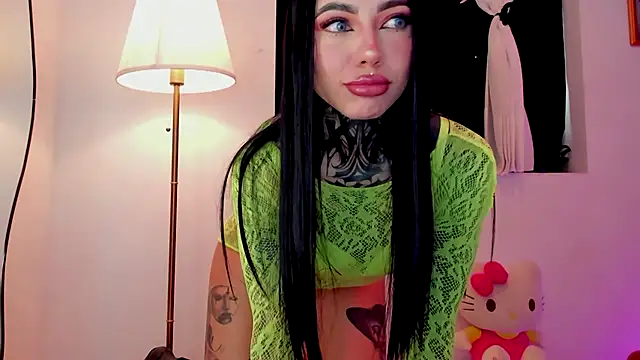 Dani Valen online show from October 15, 9:45 pm