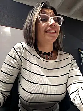 Isabella Varella online show from October 16, 1:14 am