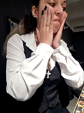 Isabella Varella online show from October 24, 12:37 pm