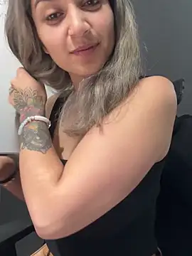 Isabella Varella online show from December 17, 12:54 pm