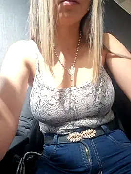 Isabella Varella online show from September 26, 12:56 pm