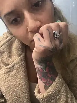 Isabella Varella online show from February 16, 12:37 pm