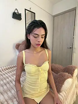 ZaraLuuv online show from March 13, 6:02 pm