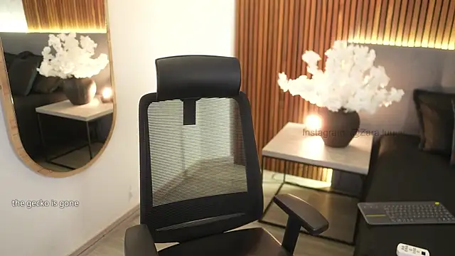 ZaraLuuv online show from November 2, 7:08 pm