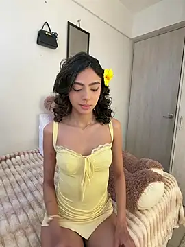 ZaraLuuv online show from April 2, 6:03 pm