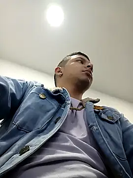 connor steel2 online show from March 15, 10:00 pm