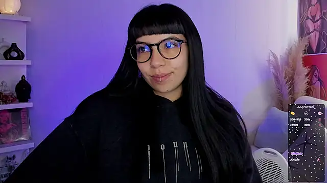 Saraa Desiree online show from September 23, 12:34 pm