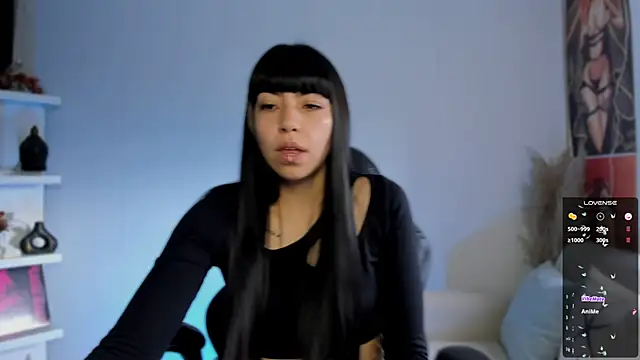 Saraa Desiree online show from November 19, 9:26 pm