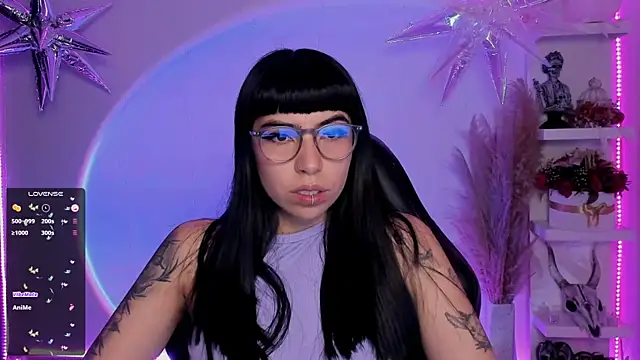 Saraa Desiree online show from March 17, 11:13 pm