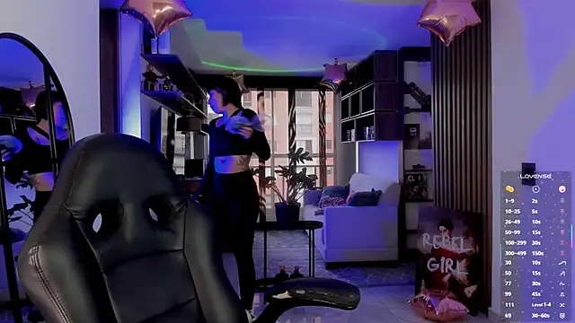 Saraa Desiree online show from February 24, 8:21 pm