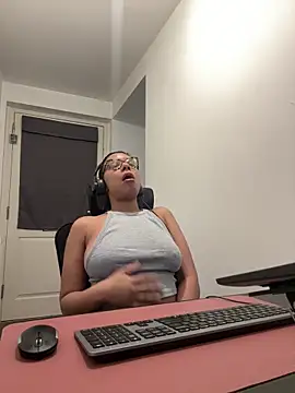 Melia Rayne online show from February 9, 12:14 pm