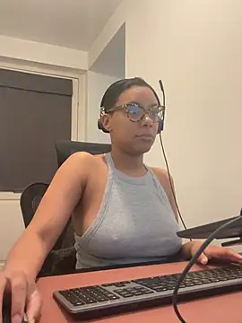 Melia Rayne online show from March 13, 10:42 am