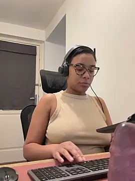 Melia Rayne online show from January 16, 11:14 am