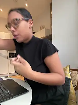 Melia Rayne online show from November 14, 10:52 am