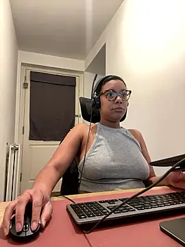 Melia Rayne online show from January 8, 11:16 am