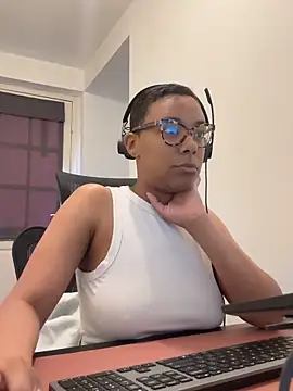 Melia Rayne online show from March 30, 9:33 am