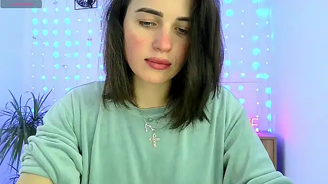 neferutt online show from December 5, 12:48 pm