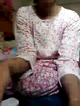 Snapshot of sexy-trisha1 chatting on November 30, 6:36 am sexy-trisha1 online show from November 30, 6:36 am