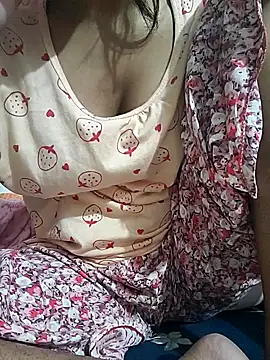 Snapshot of sexy-trisha1 chatting on November 12, 5:06 pm sexy-trisha1 online show from November 12, 5:06 pm