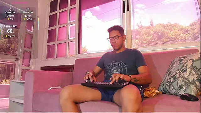 Snapshot of ETHAN_DRAVEN chatting on September 16, 5:25 pm ETHAN DRAVEN online show from September 16, 5:25 pm