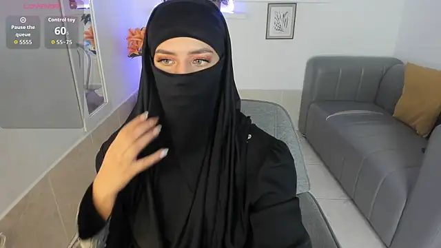 Snapshot of salma_arabicc chatting on December 16, 4:28 am salma arabicc online show from December 16, 4:28 am