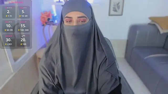 Snapshot of salma_arabicc chatting on November 19, 4:23 am salma arabicc online show from November 19, 4:23 am