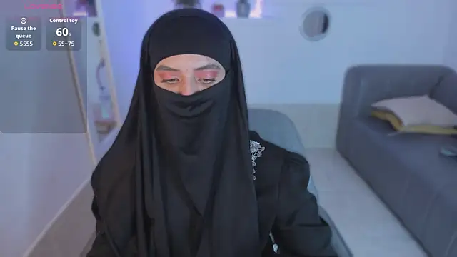 Snapshot of salma_arabicc chatting on October 13, 4:14 am salma arabicc online show from October 13, 4:14 am