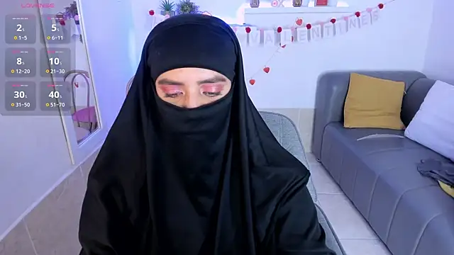 Snapshot of salma_arabicc chatting on October 4, 4:14 am salma arabicc online show from October 4, 4:14 am